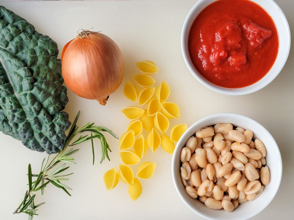 Tuscan Kale and White Bean Soup - ingredients