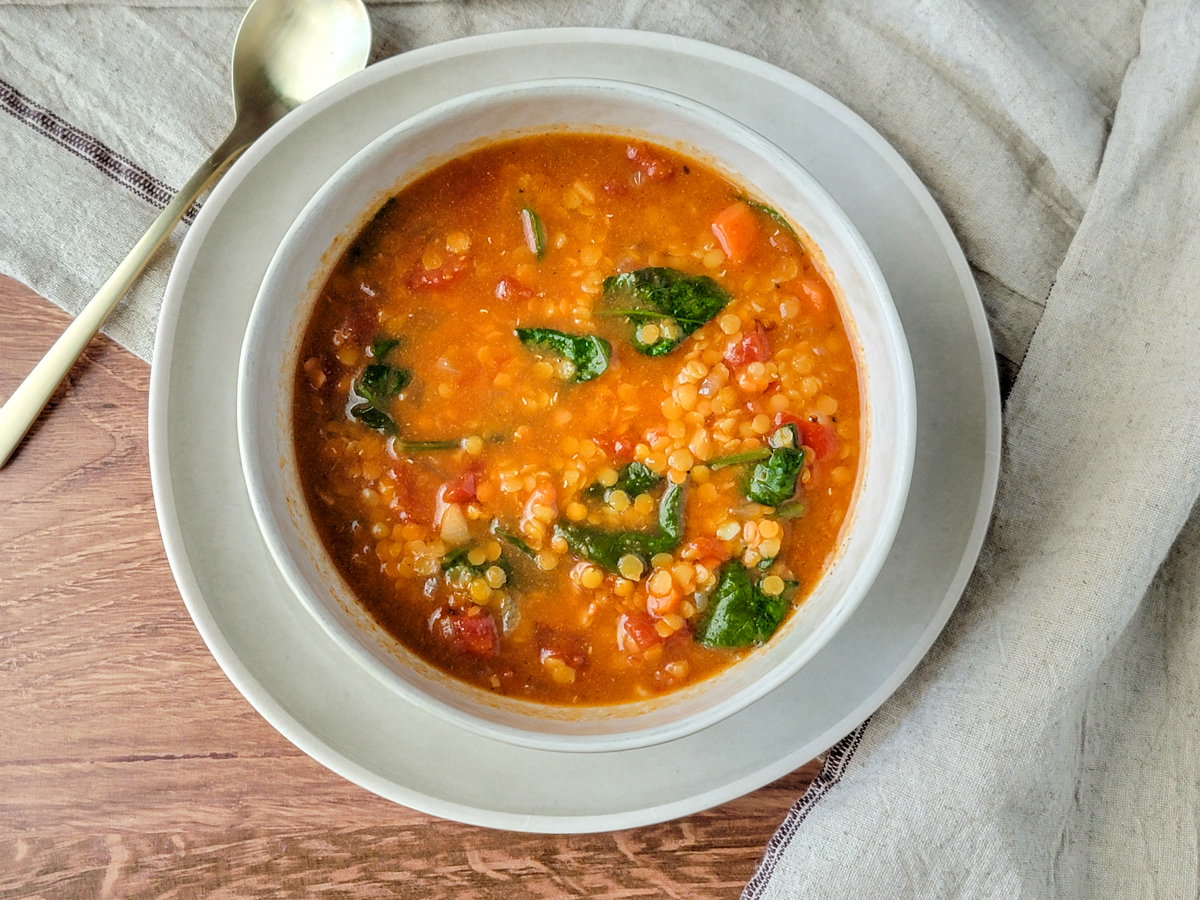 Mediterranean Lentil Soup with Spinach - Casual Foodist
