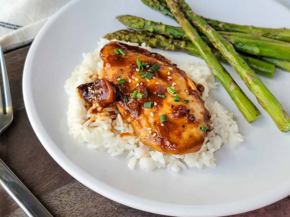 Easy Baked Apricot Chicken - Casual Foodist