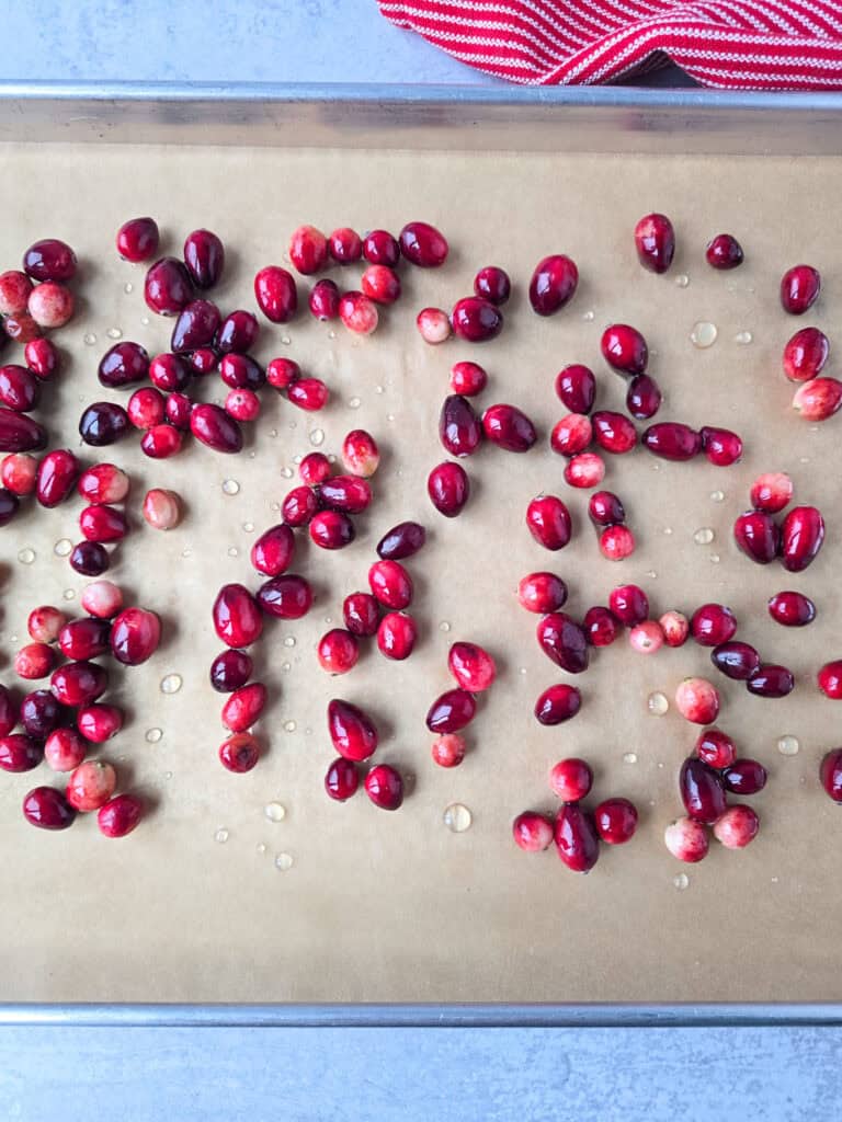 Sugared Cranberries -preparation