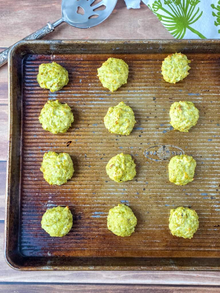 Pesto Chicken Meatballs