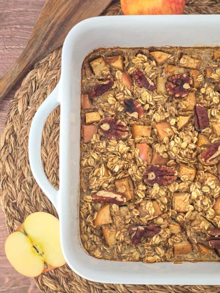 Apple Cinnamon Baked Oatmeal