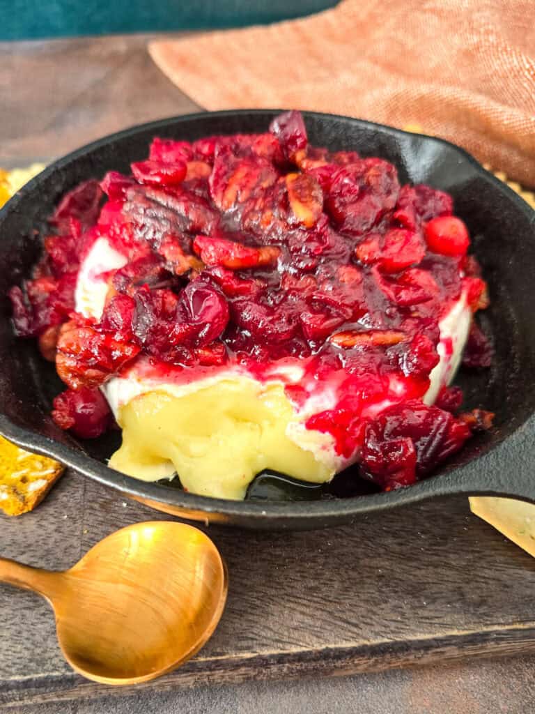 Baked Brie with Cranberries and Pecans
